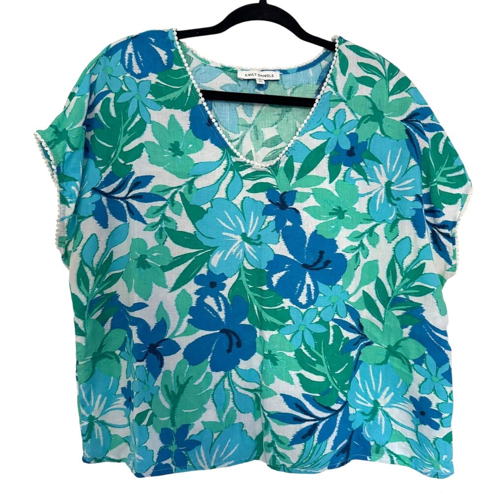 Emily Daniels Size XL Linen Blend Blue Floral Short Sleeve Blouse Tropical Beach
